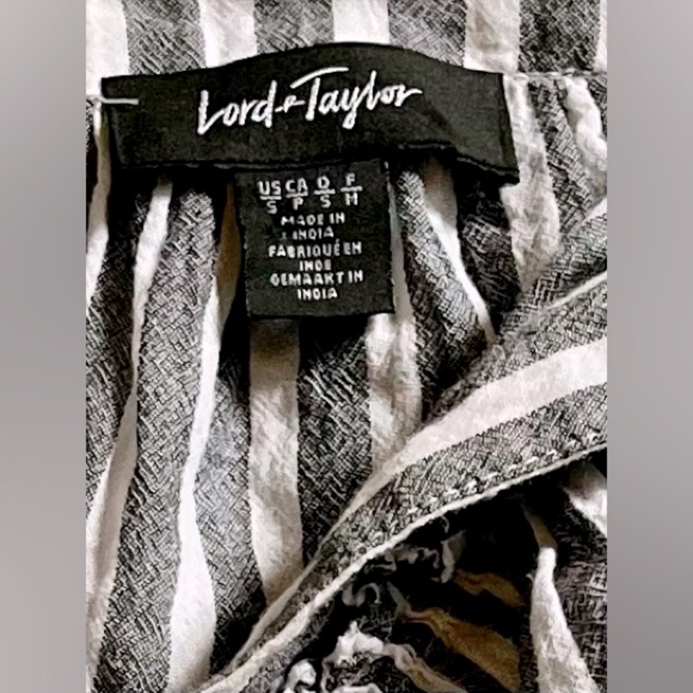 LORD & TAYLOR 💯 Cotton Cap Sleeve Gray and White Striped Ruffle Blouse, Tie Neck - Picture 5 of 8